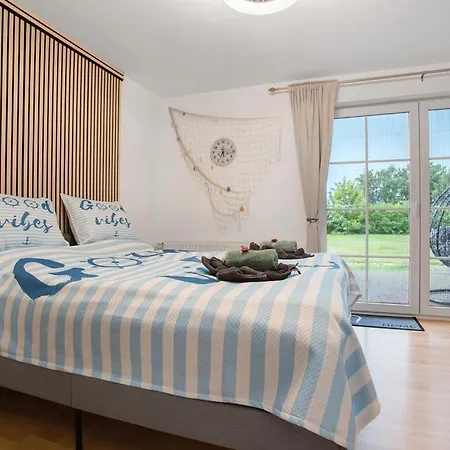 Luette Veer * Ribnitz-Damgarten